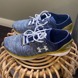 Notre dame under armour running shoes